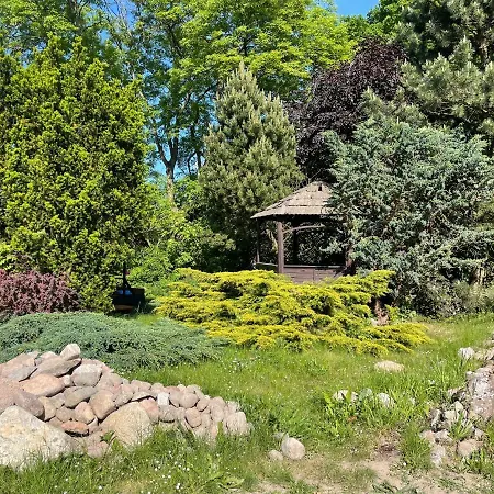 Lakeside Granary Apartment: 19th-Century Charm with Park Access Szteklin Exterior photo