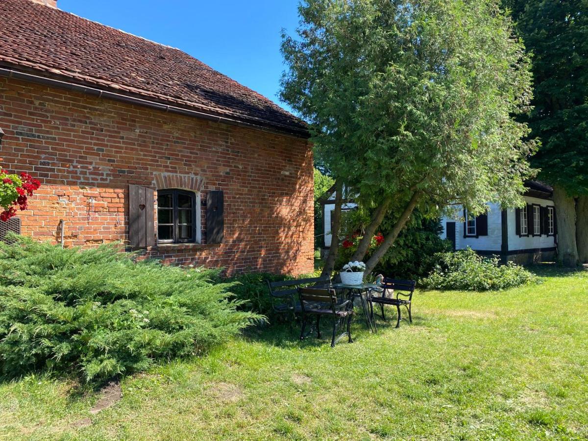 Lakeside Granary Apartment: 19th-century Charm With Park Access
