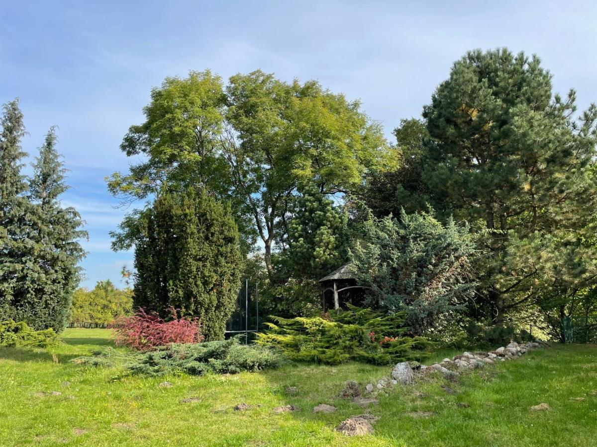 Lakeside Granary Apartment: 19th-century Charm With Park Access Apartment