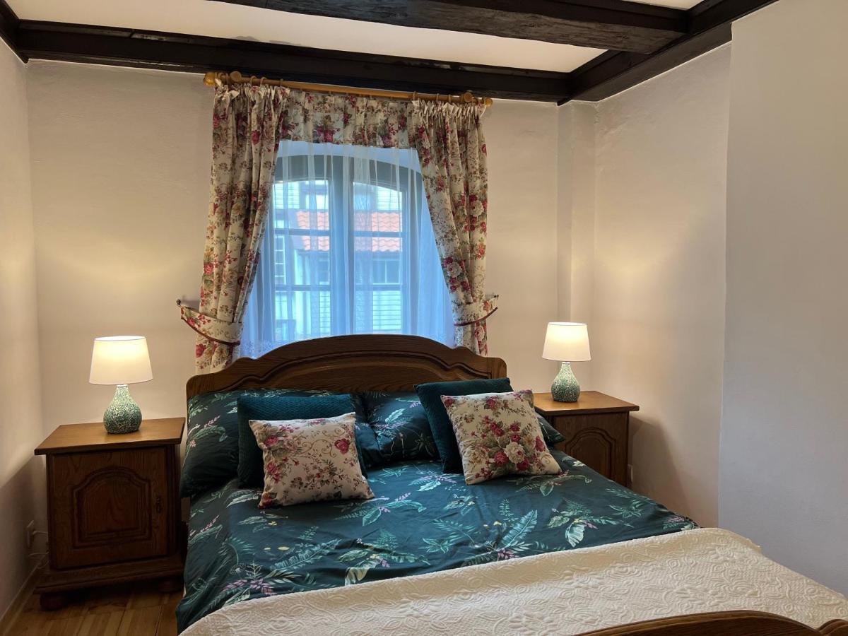 Lakeside Granary Apartment: 19th-century Charm With Park Access * Szteklin