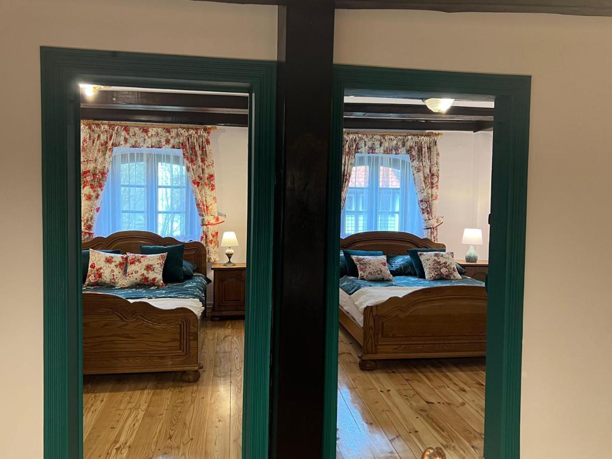 Lakeside Granary Apartment: 19th-century Charm With Park Access Apartment *