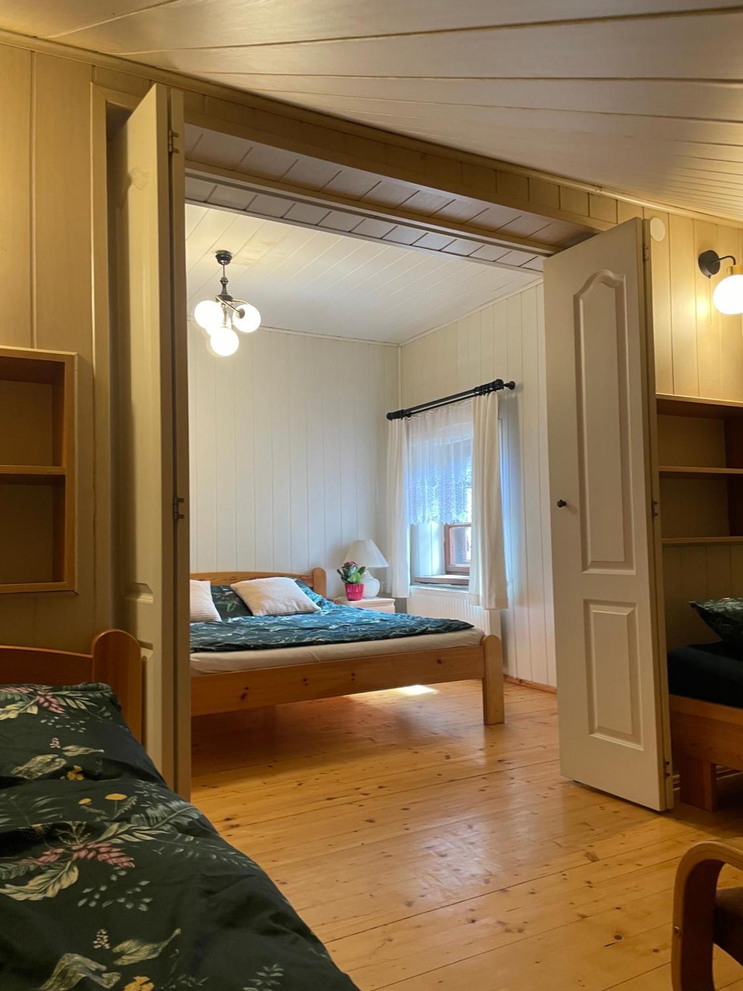 Lakeside Granary Apartment: 19th-century Charm With Park Access